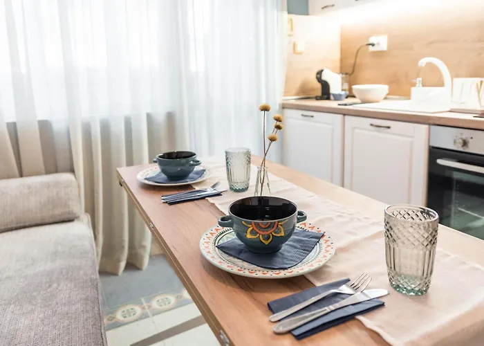 Vera Sweet 瓦爾納